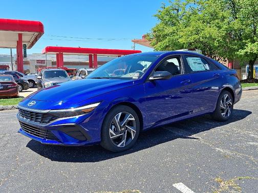 2025 Hyundai ELANTRA HEV SEL Sport