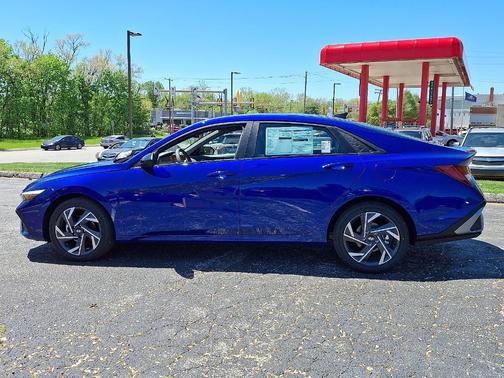 2025 Hyundai ELANTRA HEV SEL Sport