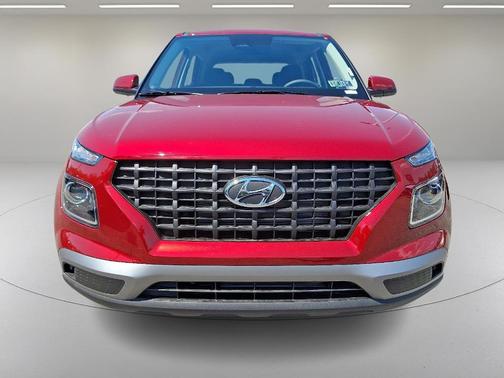 2025 Hyundai VENUE SE