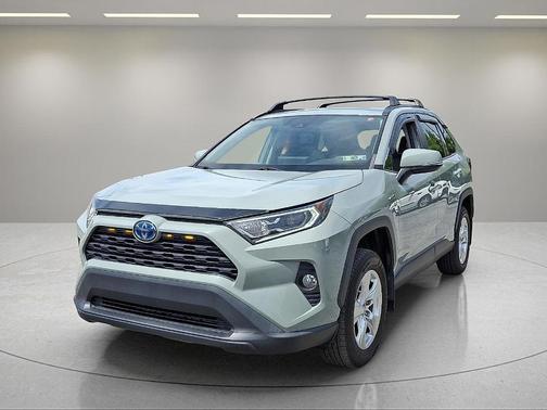 2019 Toyota RAV4 Hybrid XLE