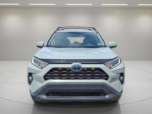 2019 Toyota RAV4 Hybrid XLE