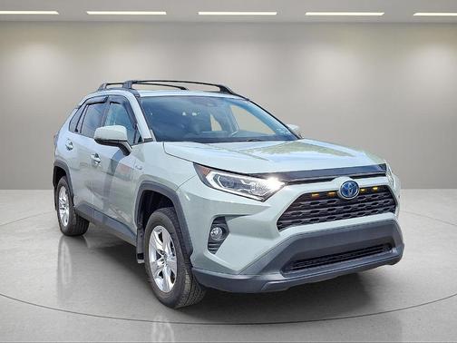 2019 Toyota RAV4 Hybrid XLE