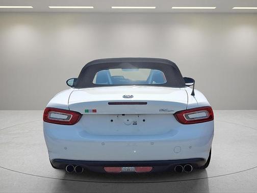 2017 FIAT 124 Spider Lusso