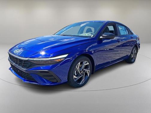 2025 Hyundai ELANTRA HEV SEL Sport