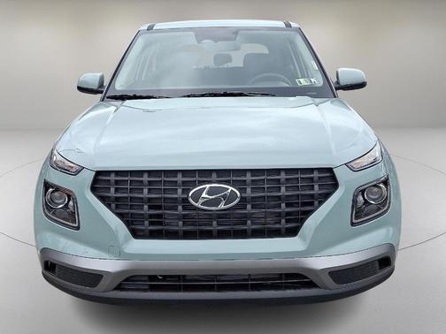 2025 Hyundai VENUE SE