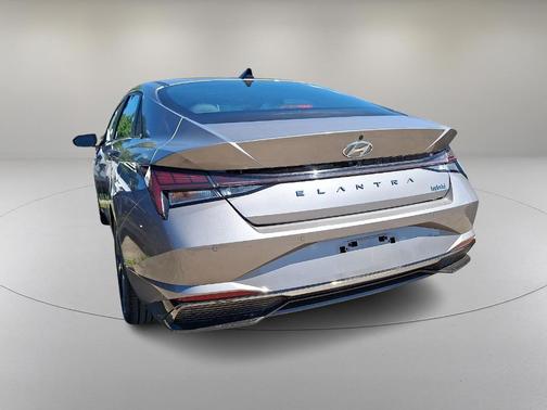 Fluid Metallic 2021 Hyundai ELANTRA HEV Limited