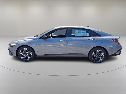 2025 Hyundai ELANTRA HEV SEL Sport