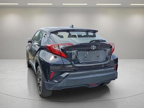 2021 Toyota C-HR XLE