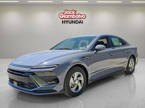 2025 Hyundai SONATA SE