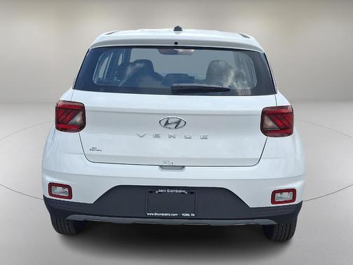 2025 Hyundai VENUE SE