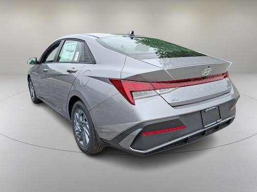 2025 Hyundai ELANTRA HEV Blue