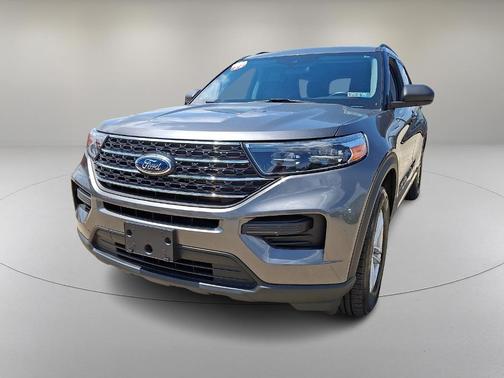 Carbonized Gray Metallic 2022 Ford Explorer XLT
