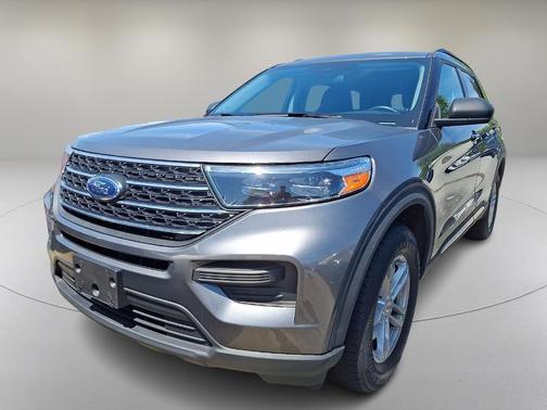 Carbonized Gray Metallic 2022 Ford Explorer XLT