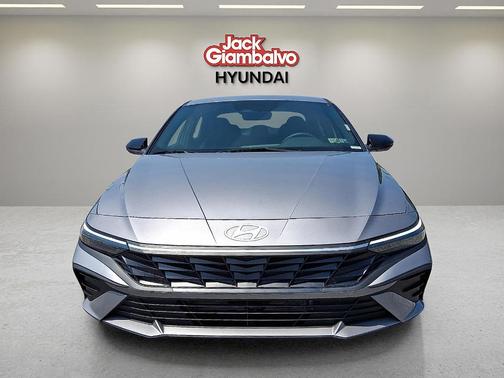 2025 Hyundai ELANTRA HEV SEL Sport