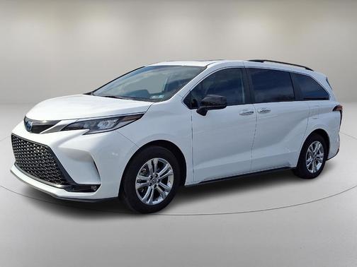 2023 Toyota Sienna XSE