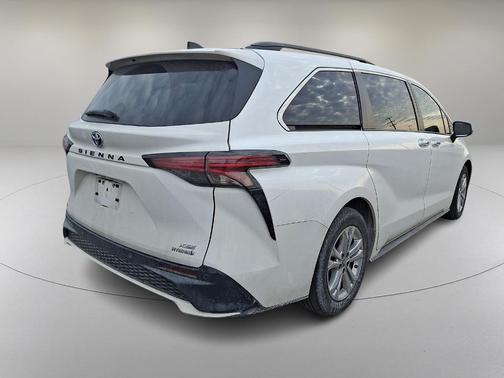 2023 Toyota Sienna XSE