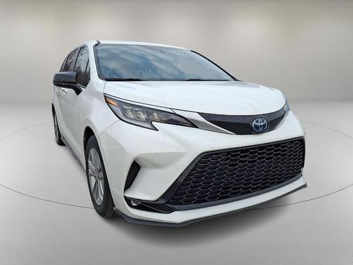 2023 Toyota Sienna XSE