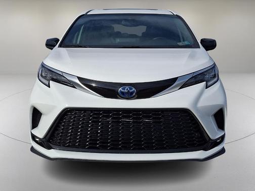 2023 Toyota Sienna XSE
