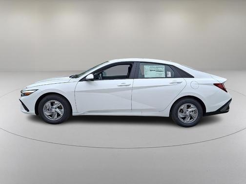 White 2026 Hyundai ELANTRA SE