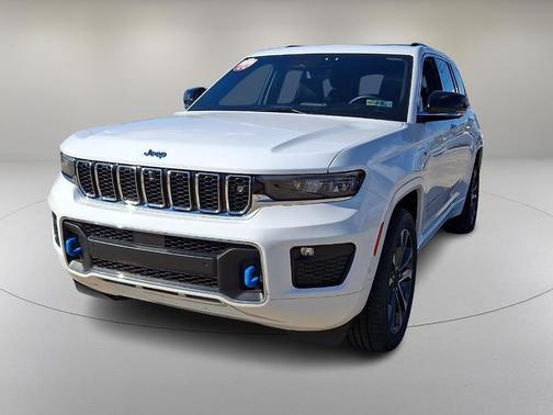 2022 Jeep Grand Cherokee 4xe Overland