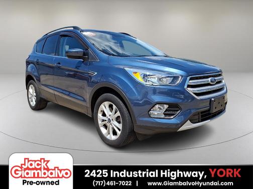 Blue Metallic 2018 Ford Escape SE