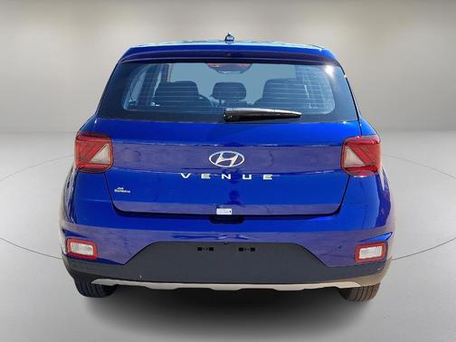 2025 Hyundai VENUE SE