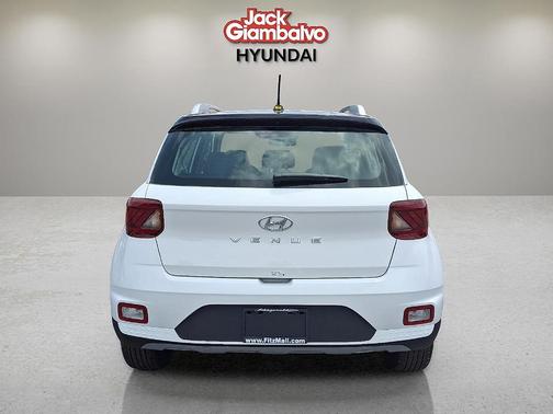 2025 Hyundai VENUE Limited