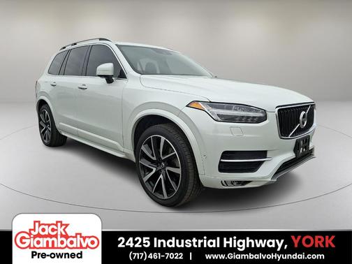 2018 Volvo XC90 T6 Momentum