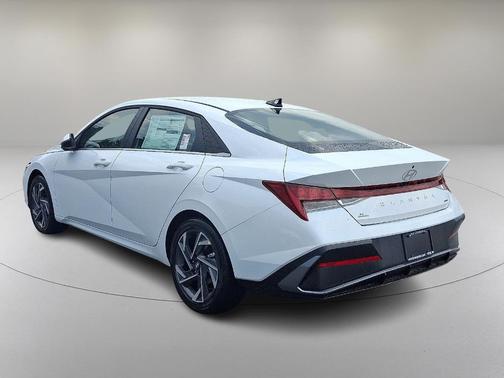 2025 Hyundai ELANTRA HEV Limited