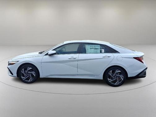 2025 Hyundai ELANTRA HEV Limited