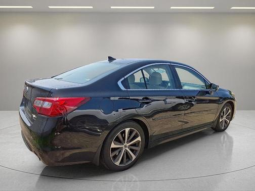 2017 Subaru Legacy 3.6R Limited