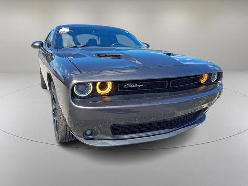 2015 Dodge Challenger SXT Plus