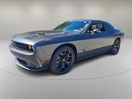 2015 Dodge Challenger SXT Plus