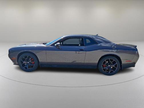 2015 Dodge Challenger SXT Plus
