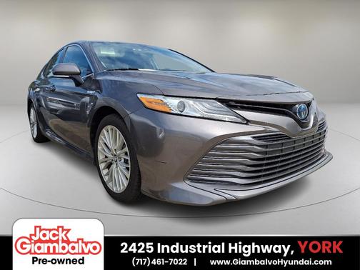 2019 Toyota Camry Hybrid XLE