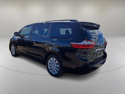 2017 Toyota Sienna Limited