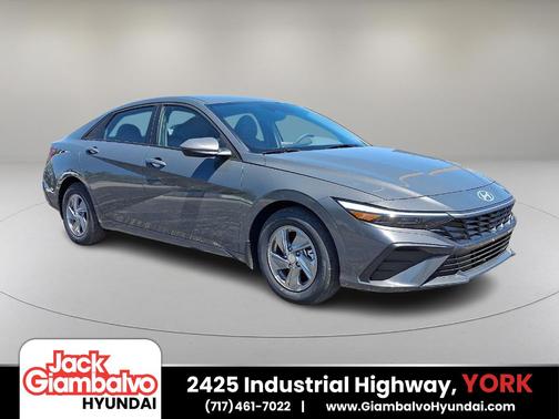 2025 Hyundai ELANTRA SE
