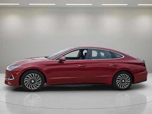 2023 Hyundai SONATA Hybrid Limited