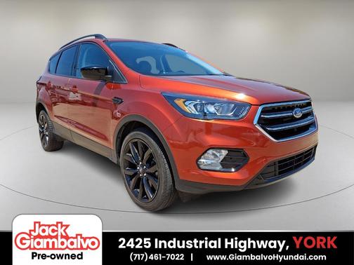 Sedona Orange Metallic 2019 Ford Escape SE