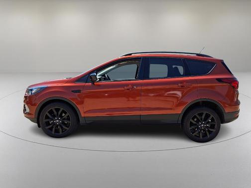 Sedona Orange Metallic 2019 Ford Escape SE