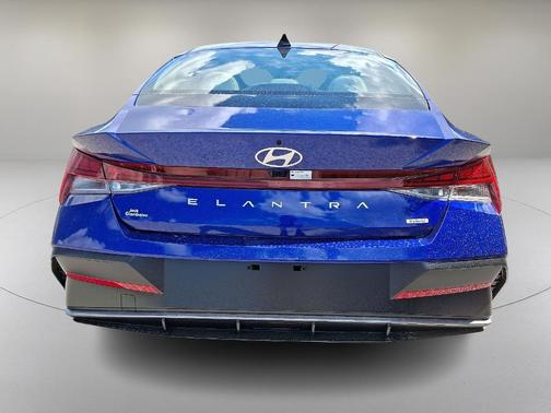 2025 Hyundai ELANTRA HEV Limited