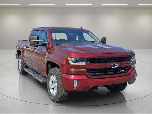 2017 Chevrolet Silverado 1500 2LT
