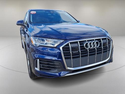2022 Audi Q7 55 Premium Plus