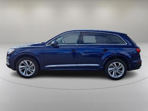 2022 Audi Q7 55 Premium Plus