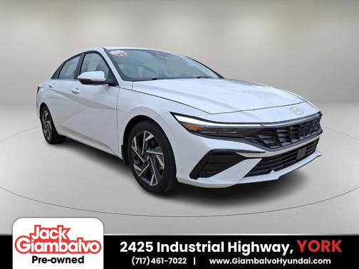 White 2025 Hyundai ELANTRA Limited