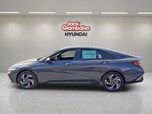 2025 Hyundai ELANTRA HEV SEL Sport