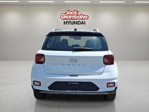 2025 Hyundai VENUE Limited