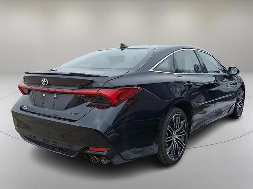2020 Toyota Avalon XSE