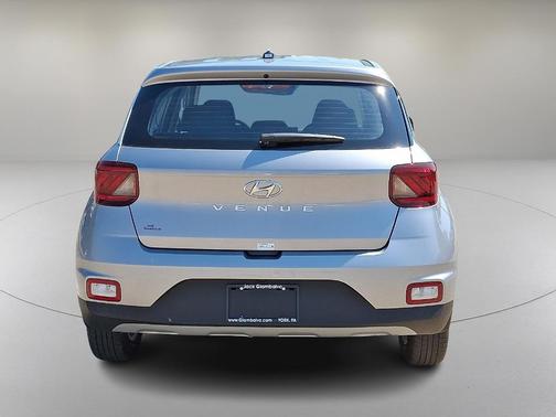 2025 Hyundai VENUE SE