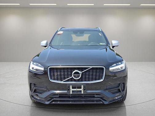 2017 Volvo XC90 T6 R-Design